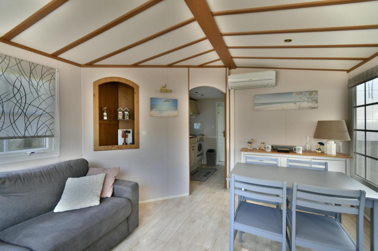 Mobil'Home Climatise Terrain Prive Proche Du Zoo De La Palmyre Les Mathes Bagian luar foto