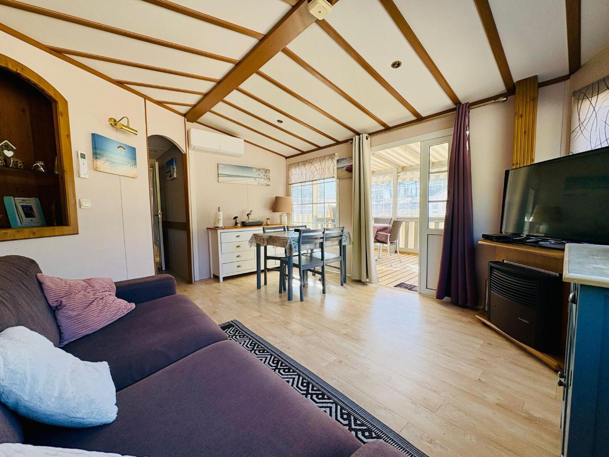 Mobil'Home Climatise Terrain Prive Proche Du Zoo De La Palmyre Les Mathes Bagian luar foto